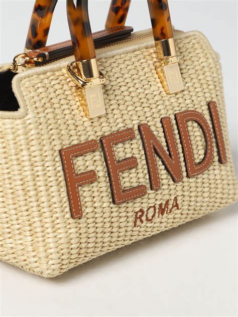 borsa in paglia fendi